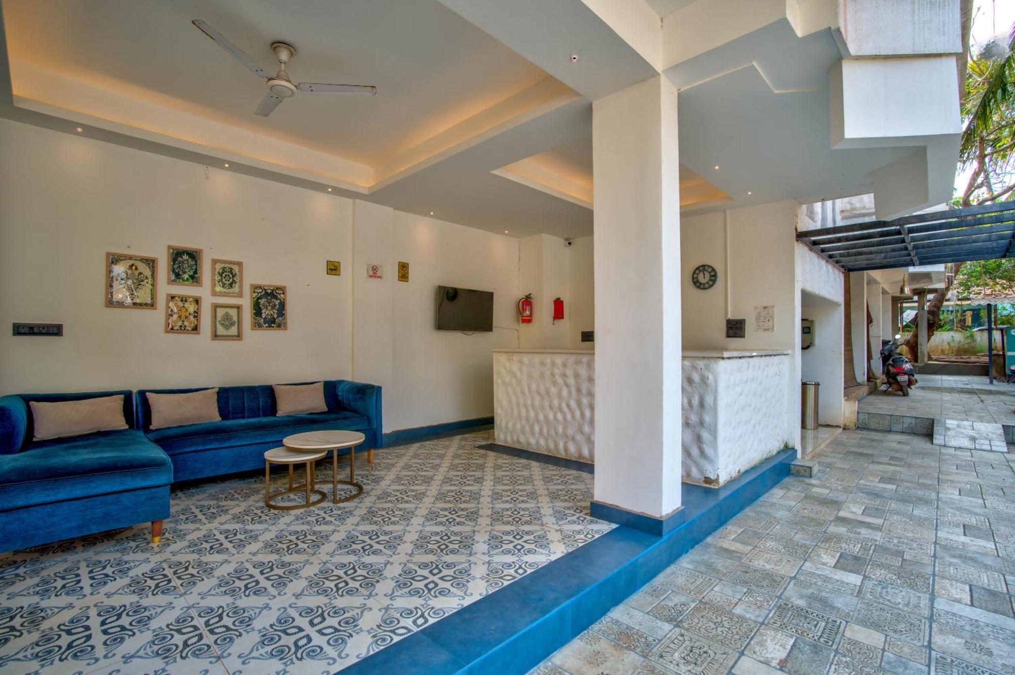 Hotel Pajaros Blu Калангут Экстерьер фото