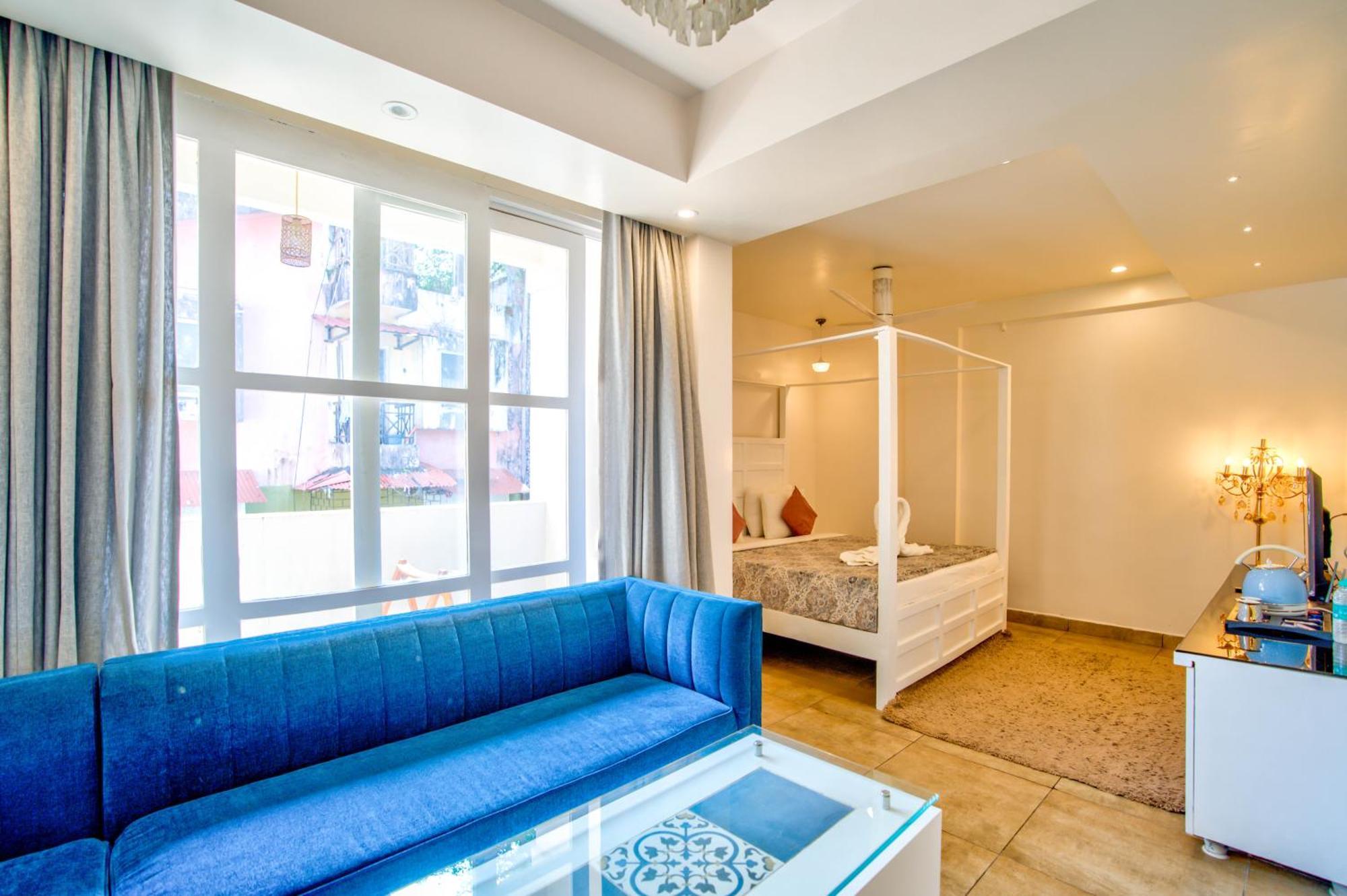 Hotel Pajaros Blu Калангут Экстерьер фото