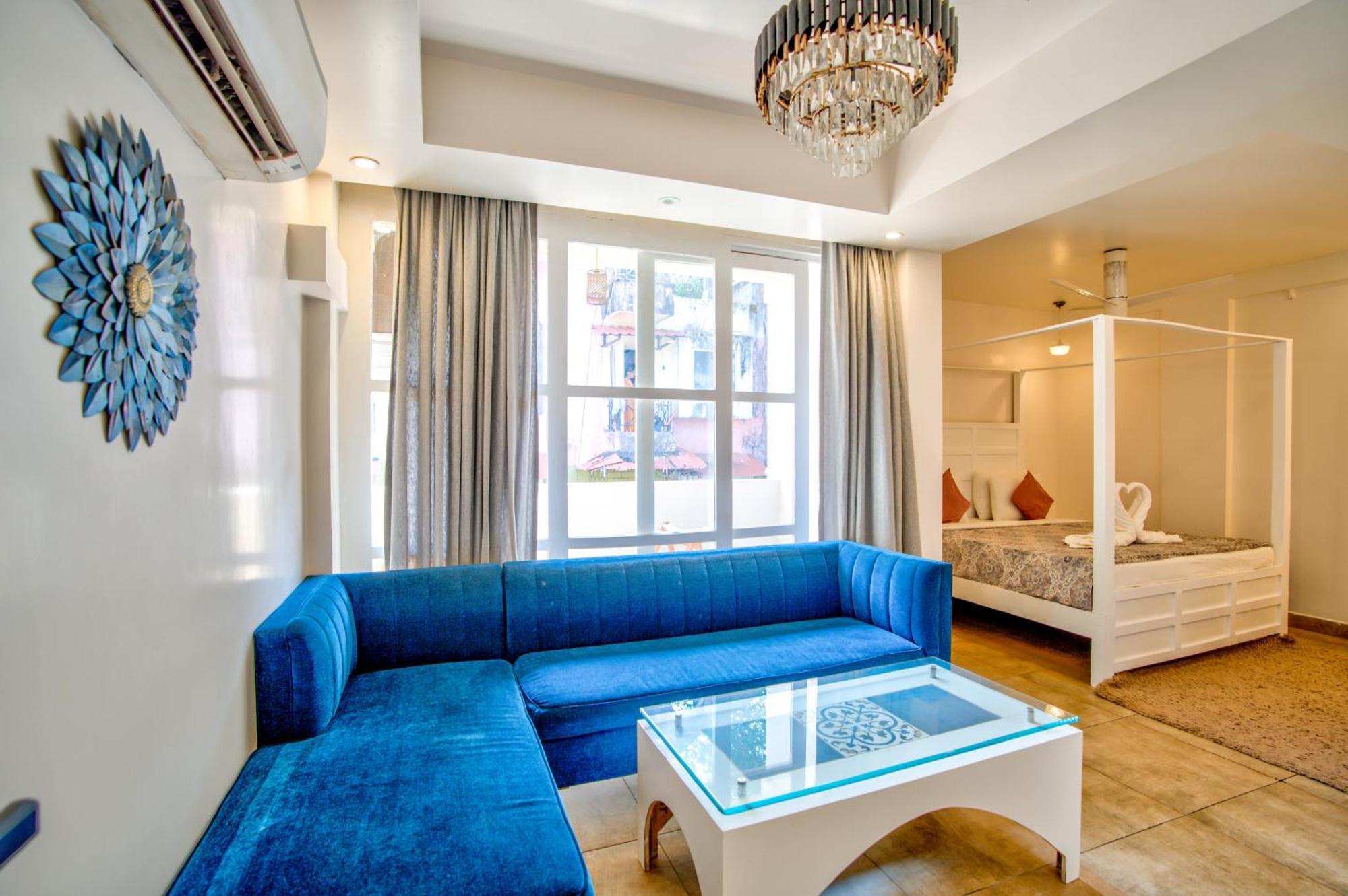 Hotel Pajaros Blu Калангут Экстерьер фото