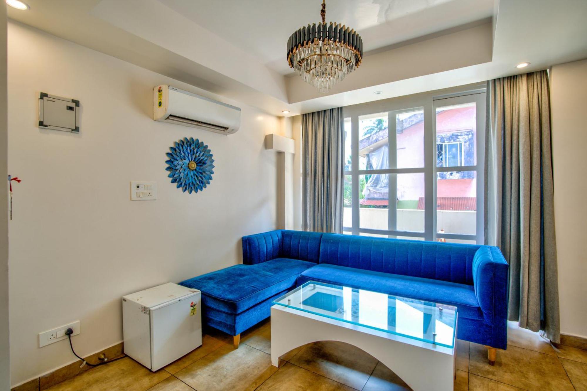 Hotel Pajaros Blu Калангут Экстерьер фото